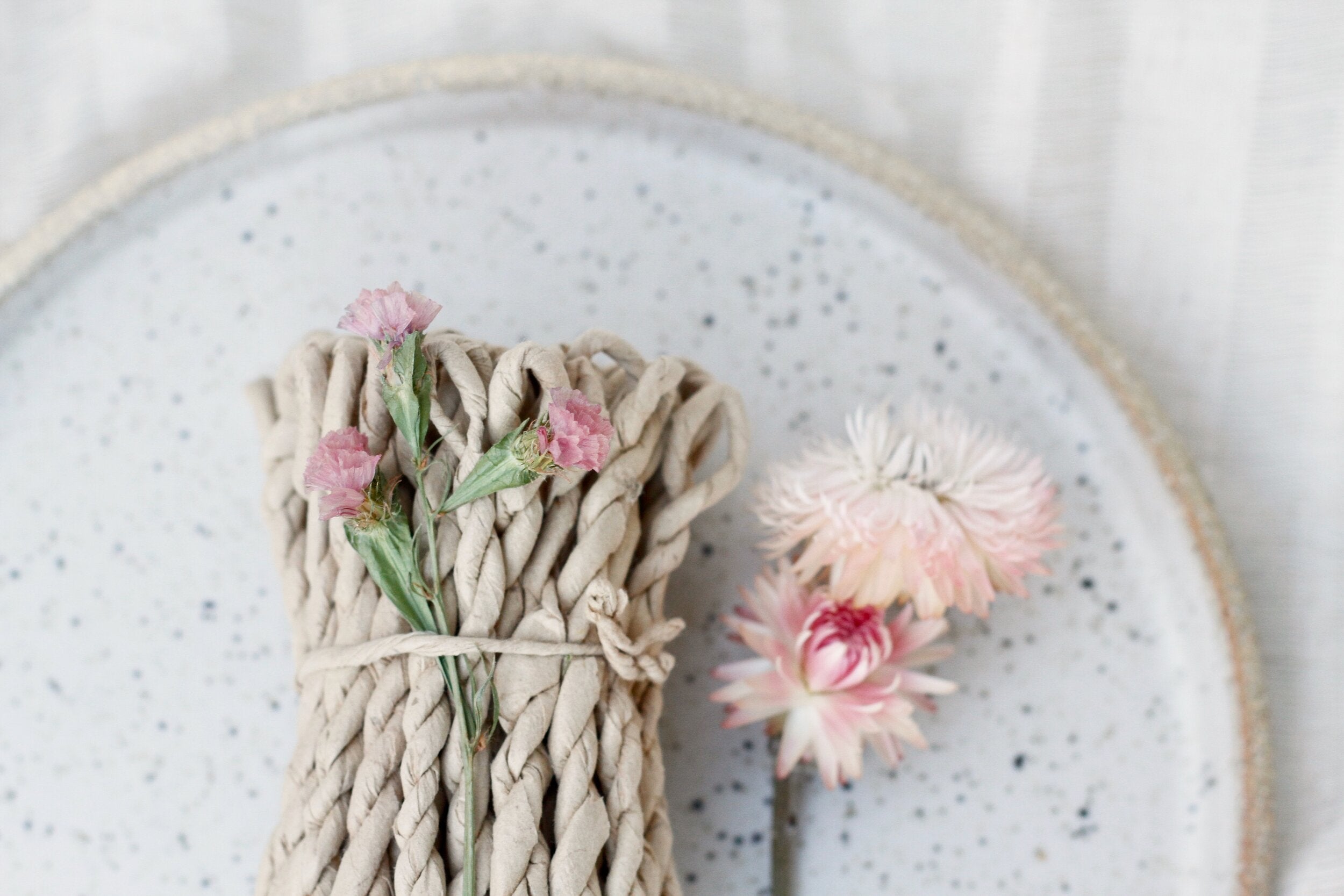 Sandalwood Rope Incense – Mountainside