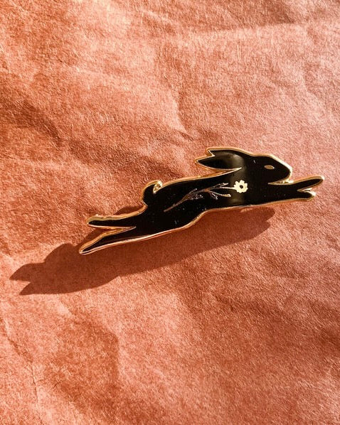 A Fast Rabbit Pin Poppy Rabbit Pin – Mountainside