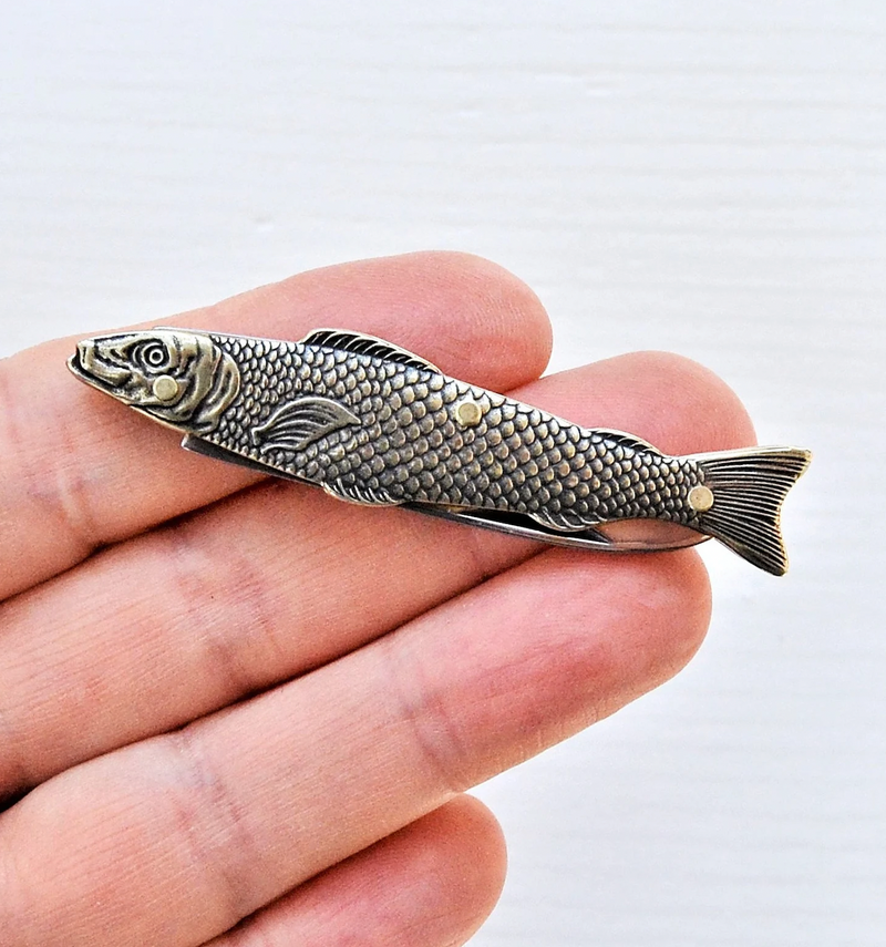 fish carrying hook pocketknife Fish Pocket Knife – Mountainside