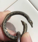 SNAKE CARABINER